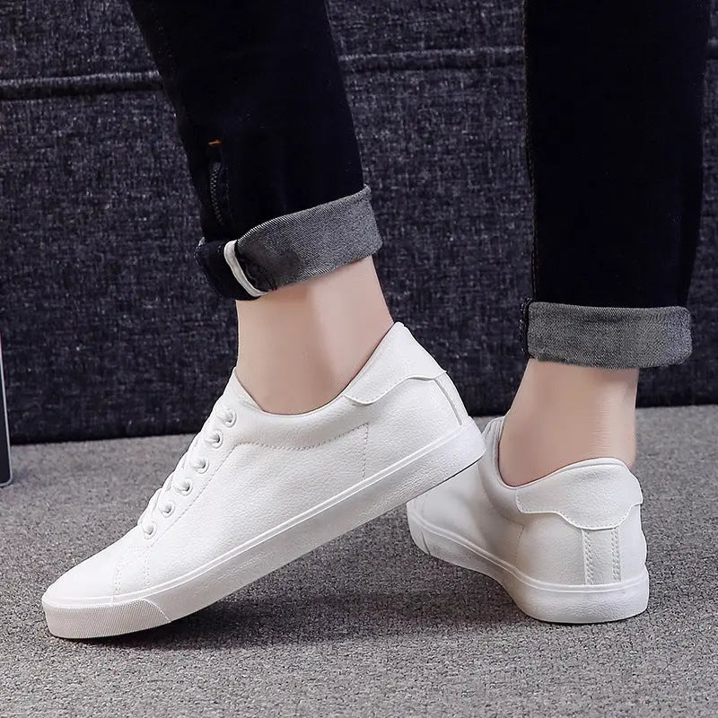 Casual White Sustainable Leather Sneakers Old Money Classic