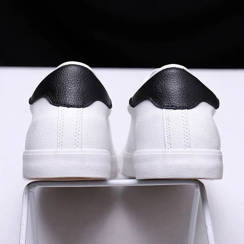 Casual White Sustainable Leather Sneakers Old Money Classic