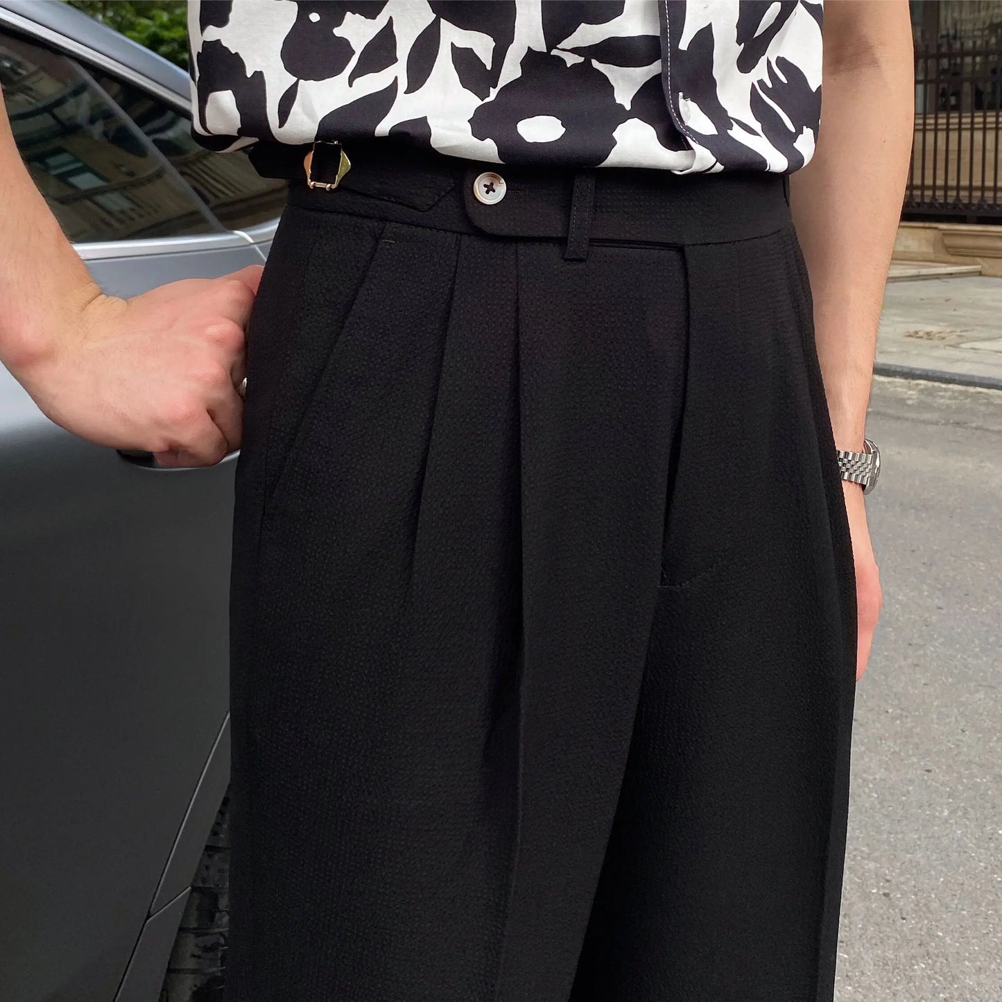 Light And Airy Seersucker High-rise Trousers - Old Money Classic