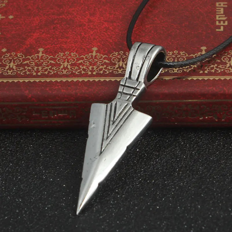 Triangle Arrow Necklace - Old Money Classic